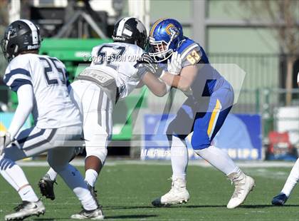 Thumbnail 1 in Serra vs. Sierra Canyon (CIF State 2A Final) photogallery.