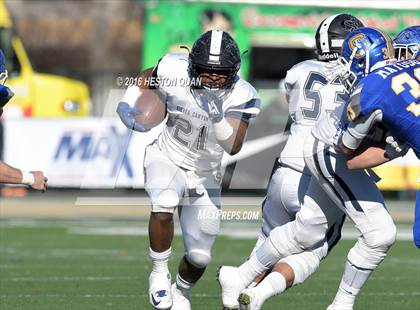 Thumbnail 3 in Serra vs. Sierra Canyon (CIF State 2A Final) photogallery.