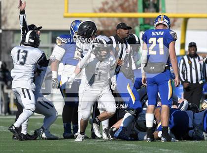 Thumbnail 3 in Serra vs. Sierra Canyon (CIF State 2A Final) photogallery.