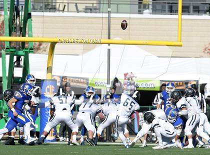 Thumbnail 3 in Serra vs. Sierra Canyon (CIF State 2A Final) photogallery.