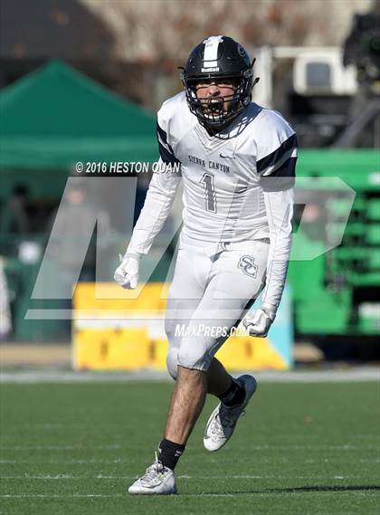 Thumbnail 3 in Serra vs. Sierra Canyon (CIF State 2A Final) photogallery.