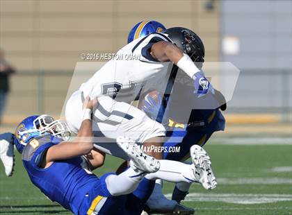 Thumbnail 2 in Serra vs. Sierra Canyon (CIF State 2A Final) photogallery.