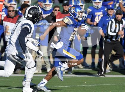 Thumbnail 1 in Serra vs. Sierra Canyon (CIF State 2A Final) photogallery.