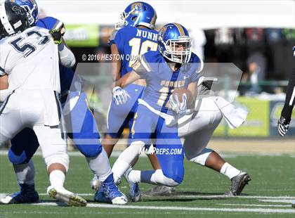 Thumbnail 1 in Serra vs. Sierra Canyon (CIF State 2A Final) photogallery.
