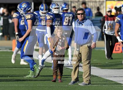 Thumbnail 2 in Serra vs. Sierra Canyon (CIF State 2A Final) photogallery.