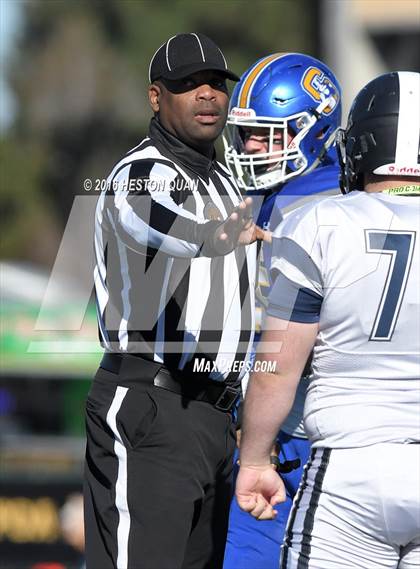 Thumbnail 2 in Serra vs. Sierra Canyon (CIF State 2A Final) photogallery.