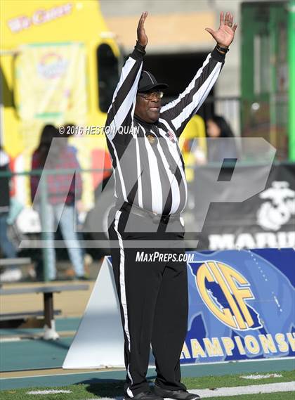Thumbnail 3 in Serra vs. Sierra Canyon (CIF State 2A Final) photogallery.