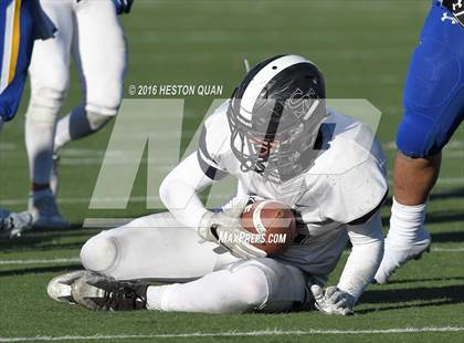 Thumbnail 3 in Serra vs. Sierra Canyon (CIF State 2A Final) photogallery.