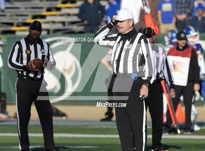 Thumbnail 2 in Serra vs. Sierra Canyon (CIF State 2A Final) photogallery.