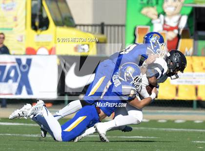 Thumbnail 1 in Serra vs. Sierra Canyon (CIF State 2A Final) photogallery.