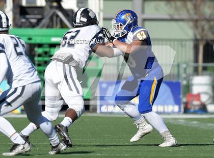 Thumbnail 2 in Serra vs. Sierra Canyon (CIF State 2A Final) photogallery.