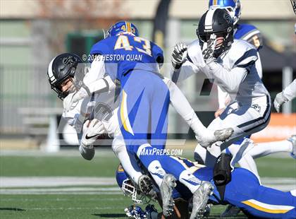 Thumbnail 3 in Serra vs. Sierra Canyon (CIF State 2A Final) photogallery.
