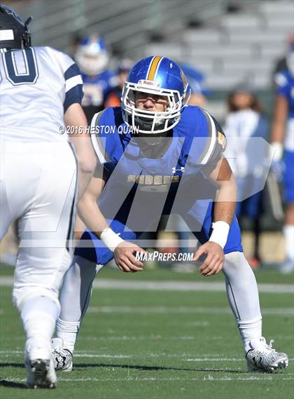 Thumbnail 3 in Serra vs. Sierra Canyon (CIF State 2A Final) photogallery.