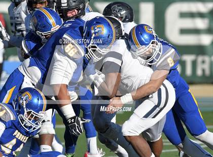 Thumbnail 2 in Serra vs. Sierra Canyon (CIF State 2A Final) photogallery.