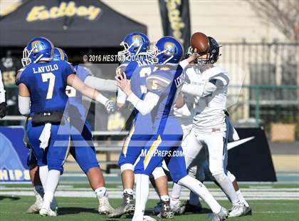 Thumbnail 3 in Serra vs. Sierra Canyon (CIF State 2A Final) photogallery.