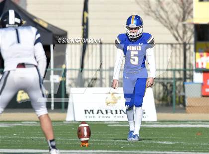 Thumbnail 1 in Serra vs. Sierra Canyon (CIF State 2A Final) photogallery.