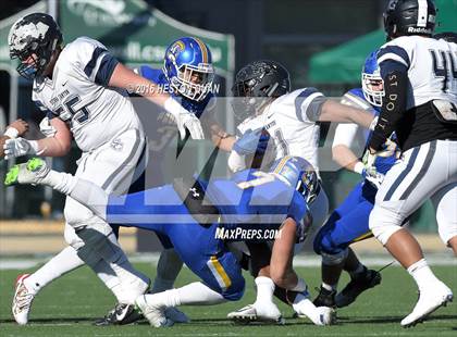 Thumbnail 3 in Serra vs. Sierra Canyon (CIF State 2A Final) photogallery.