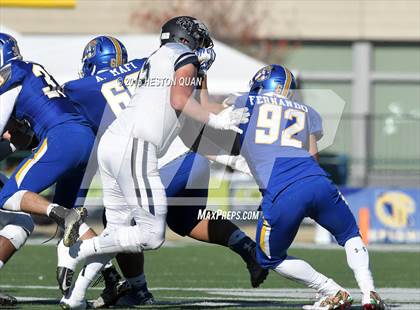 Thumbnail 1 in Serra vs. Sierra Canyon (CIF State 2A Final) photogallery.