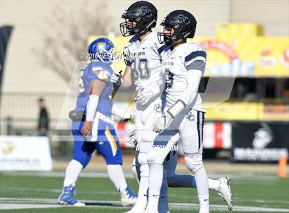 Thumbnail 2 in Serra vs. Sierra Canyon (CIF State 2A Final) photogallery.