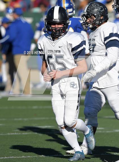 Thumbnail 1 in Serra vs. Sierra Canyon (CIF State 2A Final) photogallery.