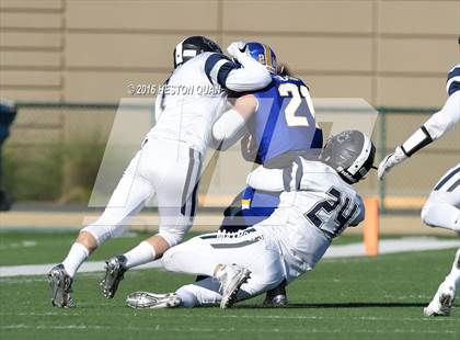 Thumbnail 3 in Serra vs. Sierra Canyon (CIF State 2A Final) photogallery.