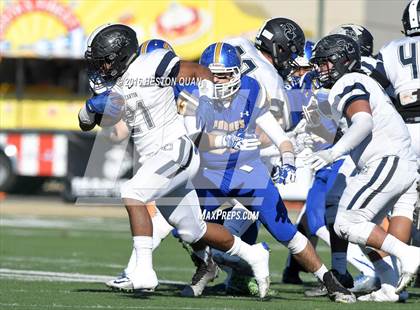 Thumbnail 3 in Serra vs. Sierra Canyon (CIF State 2A Final) photogallery.