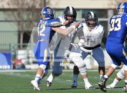 Thumbnail 2 in Serra vs. Sierra Canyon (CIF State 2A Final) photogallery.