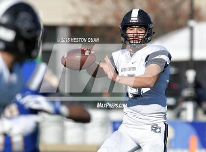 Thumbnail 3 in Serra vs. Sierra Canyon (CIF State 2A Final) photogallery.
