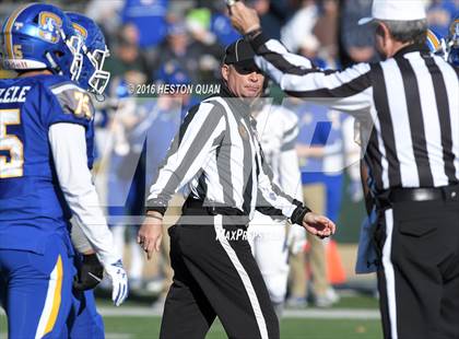 Thumbnail 2 in Serra vs. Sierra Canyon (CIF State 2A Final) photogallery.