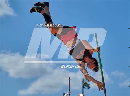 Thumbnail 3 in Spartan Relays (Pole Vault) photogallery.