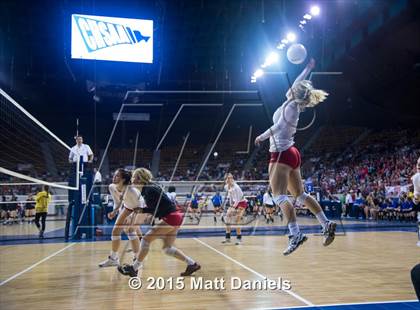 Thumbnail 2 in Eaton vs. Valley (CHSAA 3A Final) photogallery.