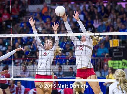 Thumbnail 2 in Eaton vs. Valley (CHSAA 3A Final) photogallery.