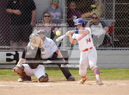 Thumbnail 3 in Chilton County vs Maplesville (Chilton County Tournament) photogallery.