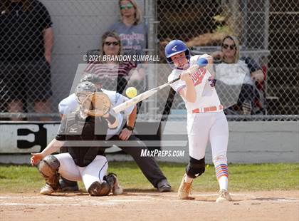 Thumbnail 3 in Chilton County vs Maplesville (Chilton County Tournament) photogallery.
