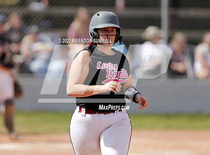 Thumbnail 3 in Chilton County vs Maplesville (Chilton County Tournament) photogallery.