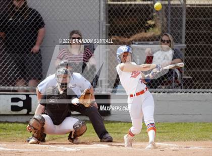 Thumbnail 1 in Chilton County vs Maplesville (Chilton County Tournament) photogallery.