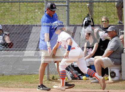 Thumbnail 2 in Chilton County vs Maplesville (Chilton County Tournament) photogallery.