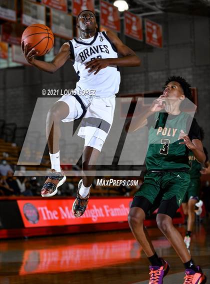 Thumbnail 1 in St. John Bosco vs. Long Beach Poly (Mater Dei Extravaganza) photogallery.