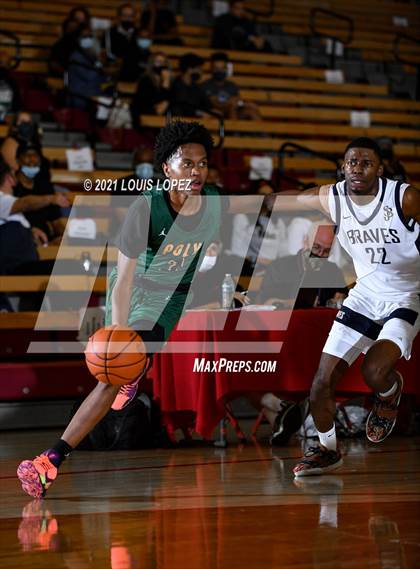 Thumbnail 2 in St. John Bosco vs. Long Beach Poly (Mater Dei Extravaganza) photogallery.