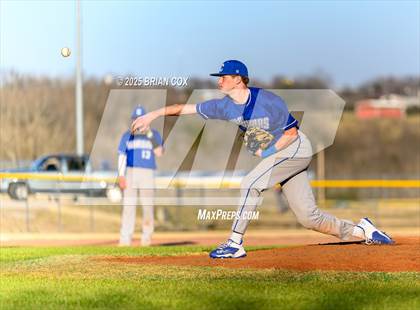Thumbnail 2 in Marshall @ Cotter photogallery.