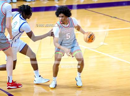 Thumbnail 3 in Caldwell Academy vs Davidson Day (John Wall Holiday Invitational) photogallery.