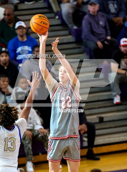 Thumbnail 3 in Caldwell Academy vs Davidson Day (John Wall Holiday Invitational) photogallery.