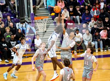 Thumbnail 3 in Caldwell Academy vs Davidson Day (John Wall Holiday Invitational) photogallery.