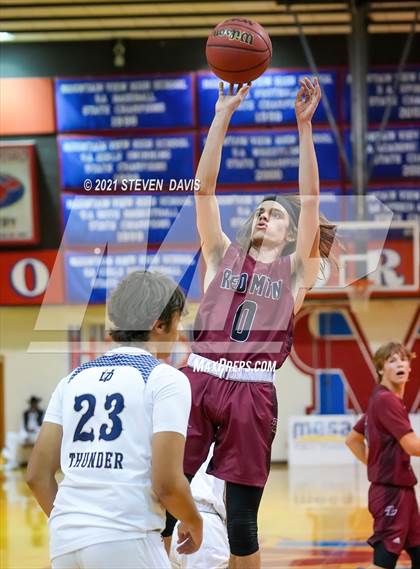 Thumbnail 1 in Red Mountain vs. Desert Vista photogallery.