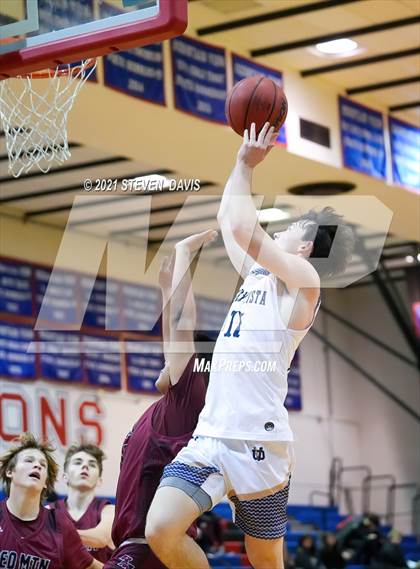 Thumbnail 2 in Red Mountain vs. Desert Vista photogallery.