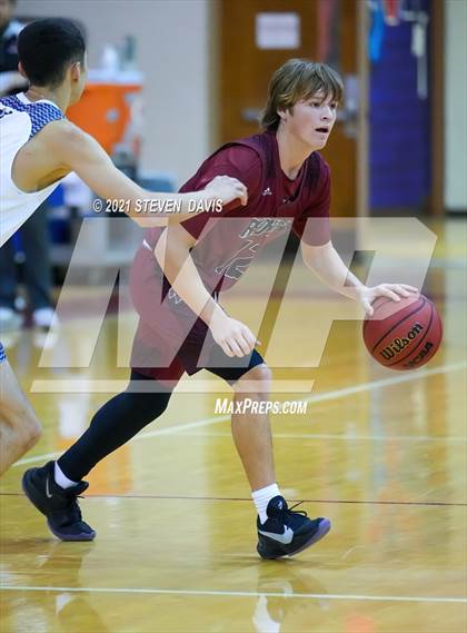 Thumbnail 2 in Red Mountain vs. Desert Vista photogallery.
