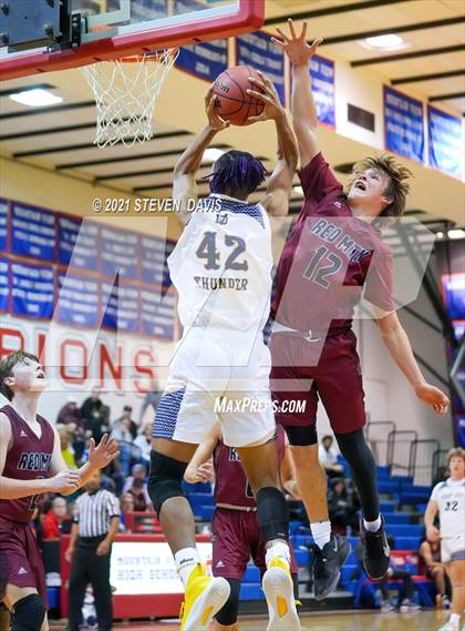 Thumbnail 1 in Red Mountain vs. Desert Vista photogallery.