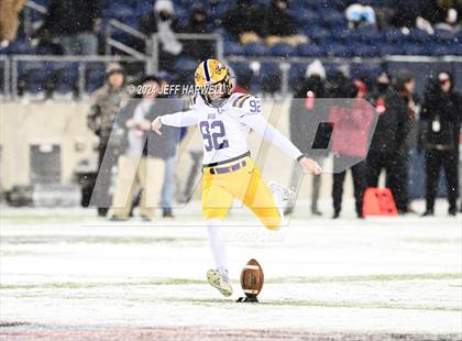 Thumbnail 3 in Avon vs. Anderson (OHSAA Division 2 Final) photogallery.