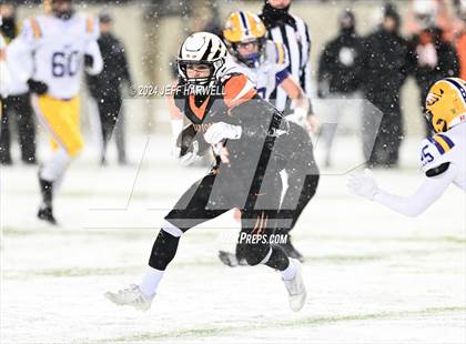 Thumbnail 2 in Avon vs. Anderson (OHSAA Division 2 Final) photogallery.