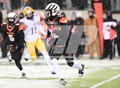Thumbnail 2 in Avon vs. Anderson (OHSAA Division 2 Final) photogallery.